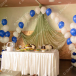 Оформление свадьбы - гелиевая цепочка, фонтаны с подставкой, юбка стола
