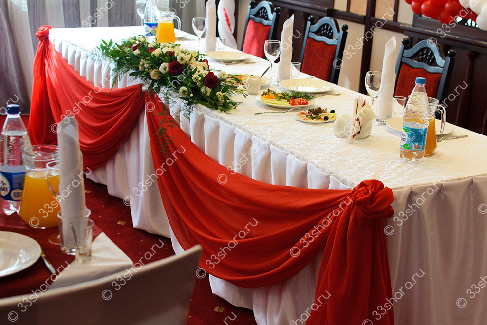 Свадебное оформление зала тканью - юбка с драпировкой - ресторан "Гурман", г.Покров